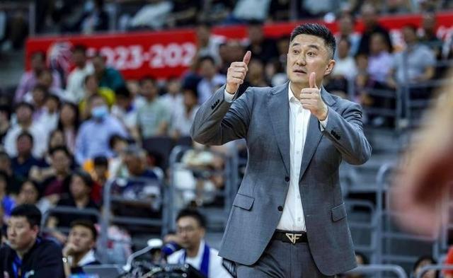 贵州男篮逆风上扬，勇夺胜利的简单介绍